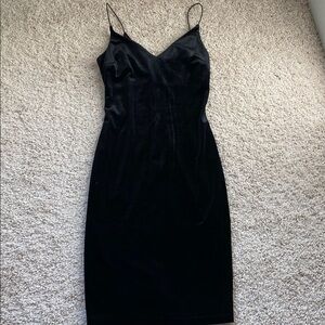 Chic Black Velvet Midi Dress